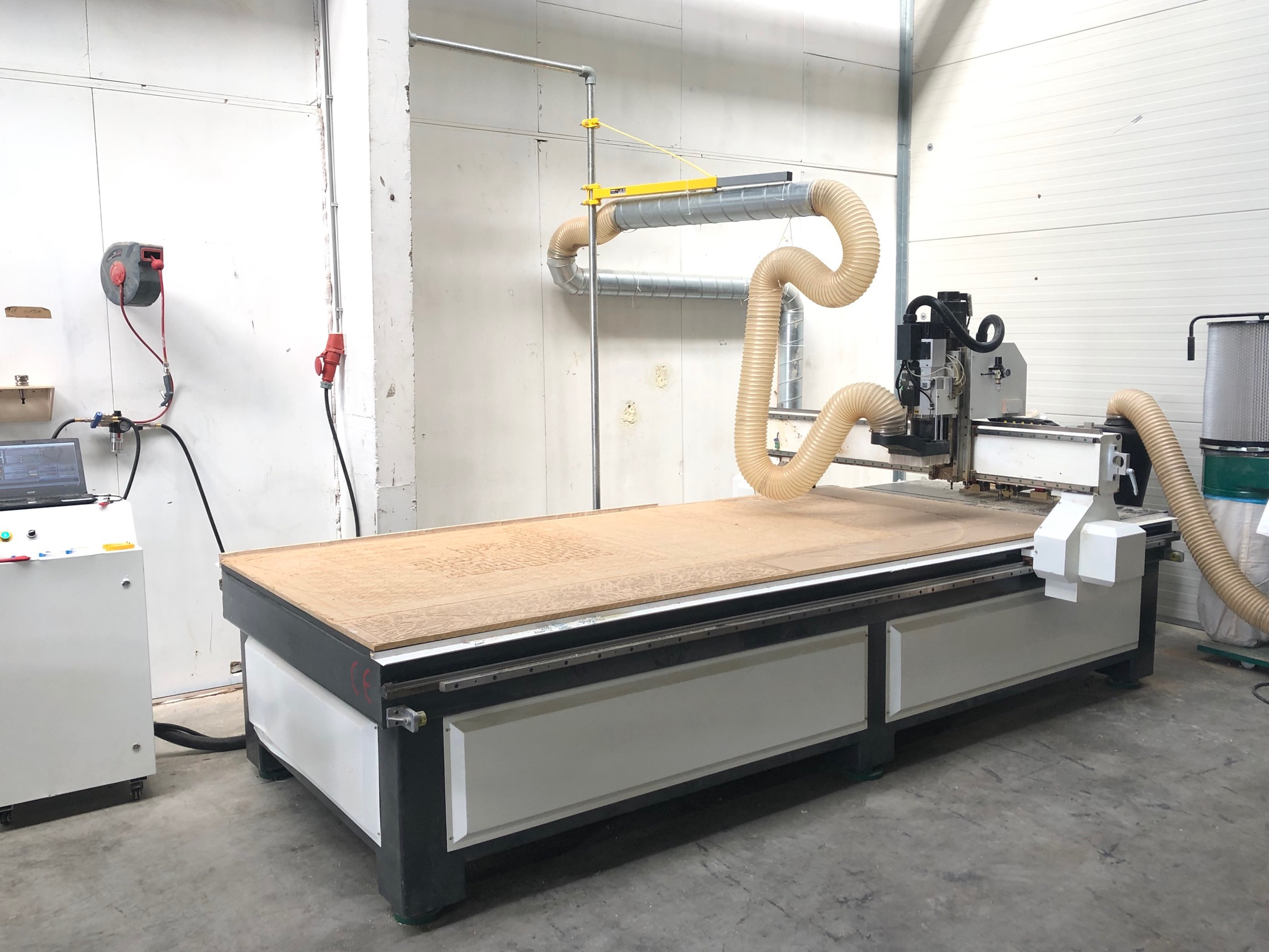 cnc machine hout cnc houtbewerking cnc frezen in hout freeswerk cnc frees frezen in hout frezen hout