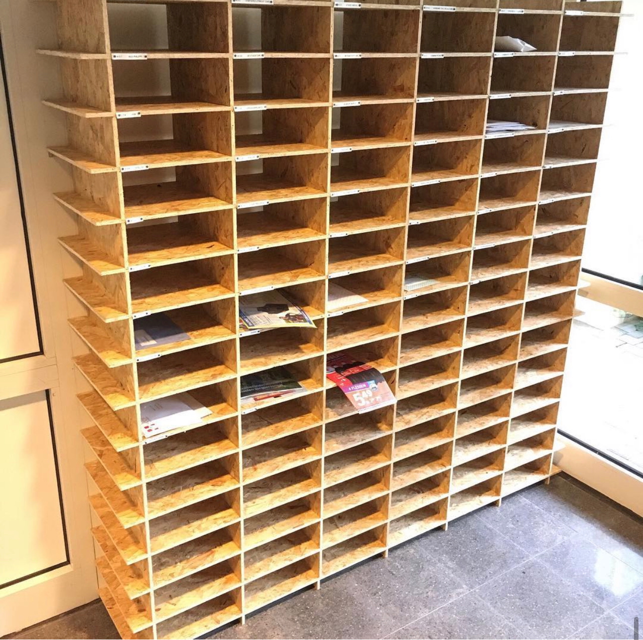 postvakjes kast voor kantoor houten-kast-ikea-houten-kast-houten-kastje-houten-kast-woonkamer-massief-houten-kast-smalle-houten-kast-lage-houten-kast