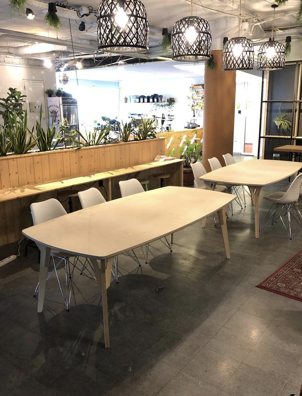 houten-tafel-op-maat-ovale-houten-tafel-ronde-houten-tafel-ikea-houten-tafel-klassieke-houten-tafel-moderne-houten-tafel-design-tafel