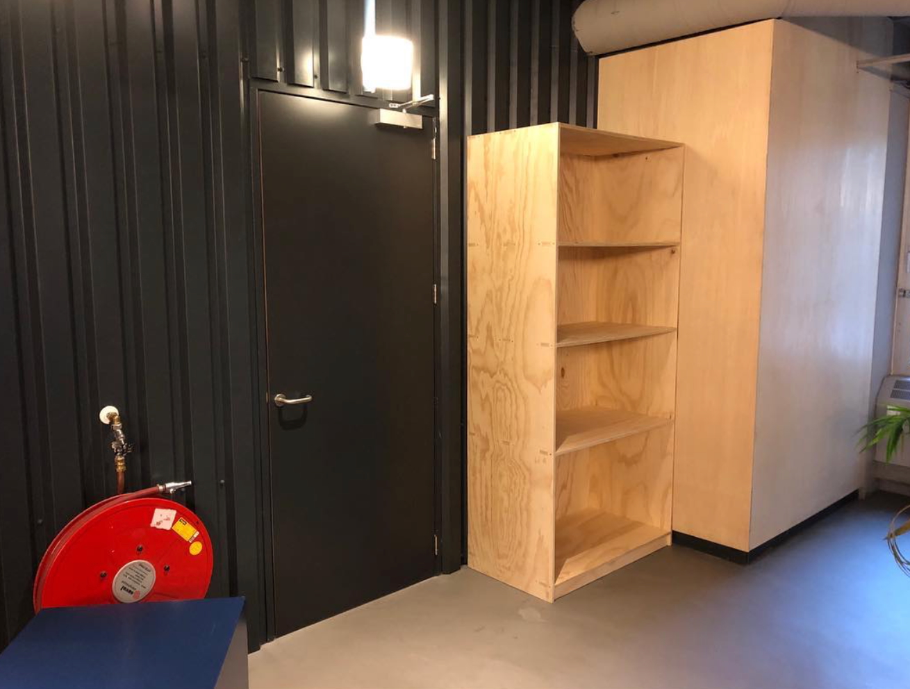 kantoor-kast-bibliotheek-kast-opberg-kast-houten-kast-ikea-houten-kast-houten-kastje-houten-kast-woonkamer-massief-houten-kast-smalle-houten-kast-lage-houten-kast