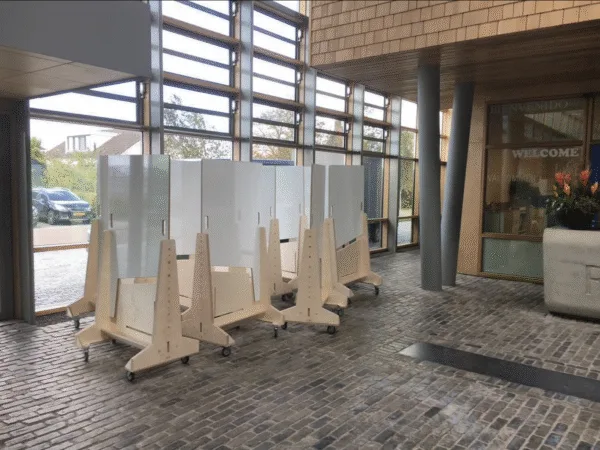 whiteboard-houten-roomdivider-room-divider-van-hout-decoratieve-divider-op-maat-ikea-room-divider-room-divider-kast-room-divider-ideas-roomdivider-karwei-