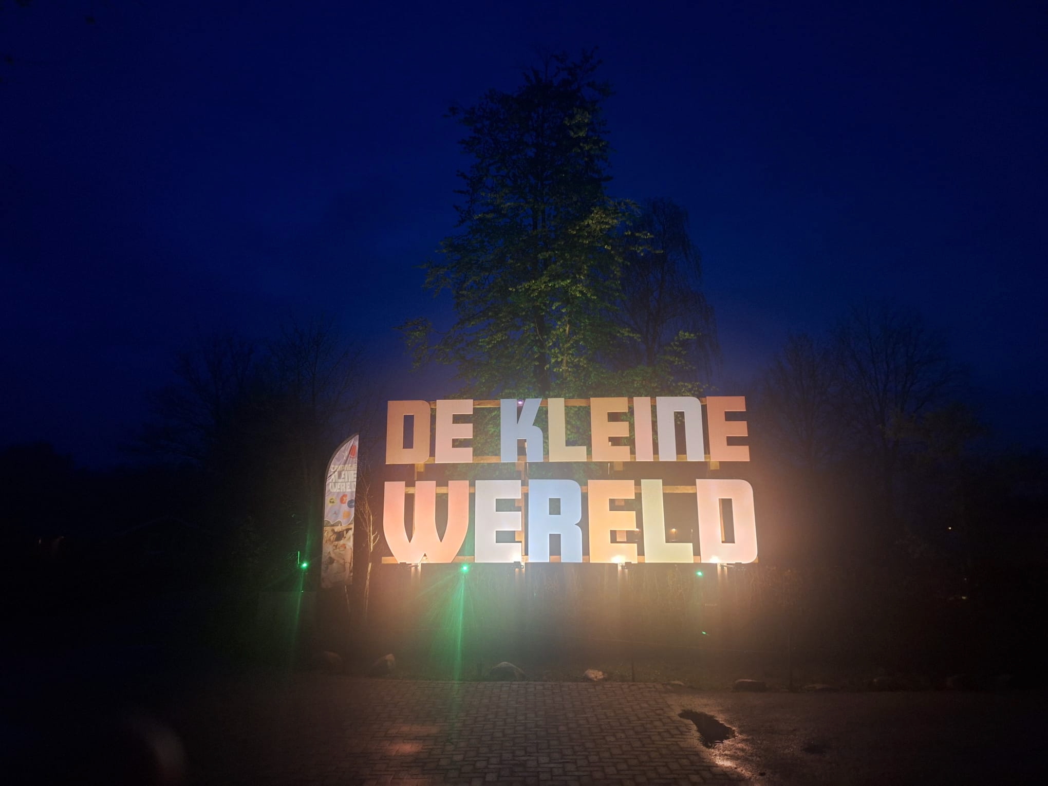 dikke houten letters, ghrote houten letters voor buiten laten maken voor singing voor camping