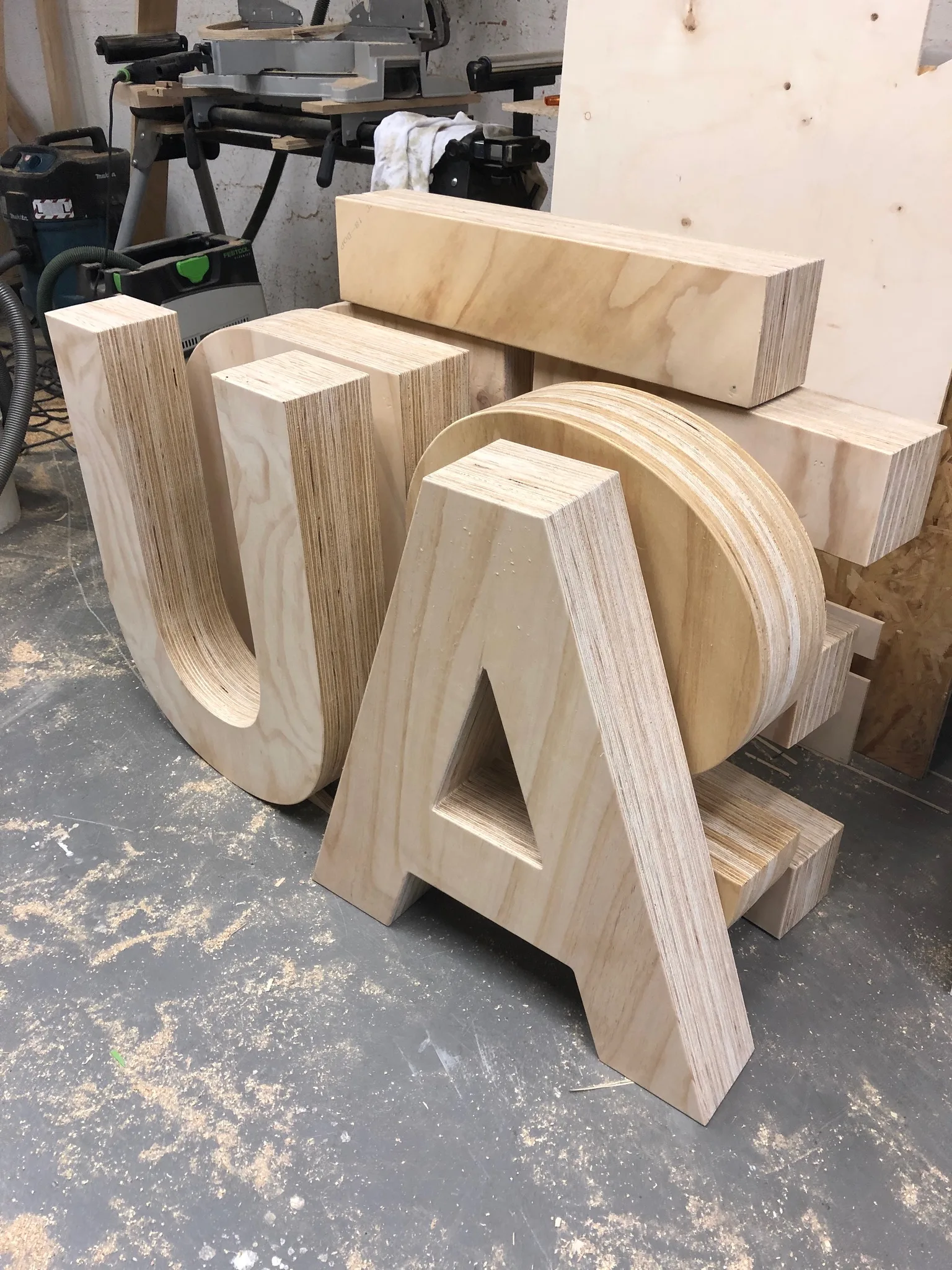 grote-houten-letters-letters-van-hout-letters-hout-houten-letters-van-hout-groot-voor-logo-of-bedrijfs-display