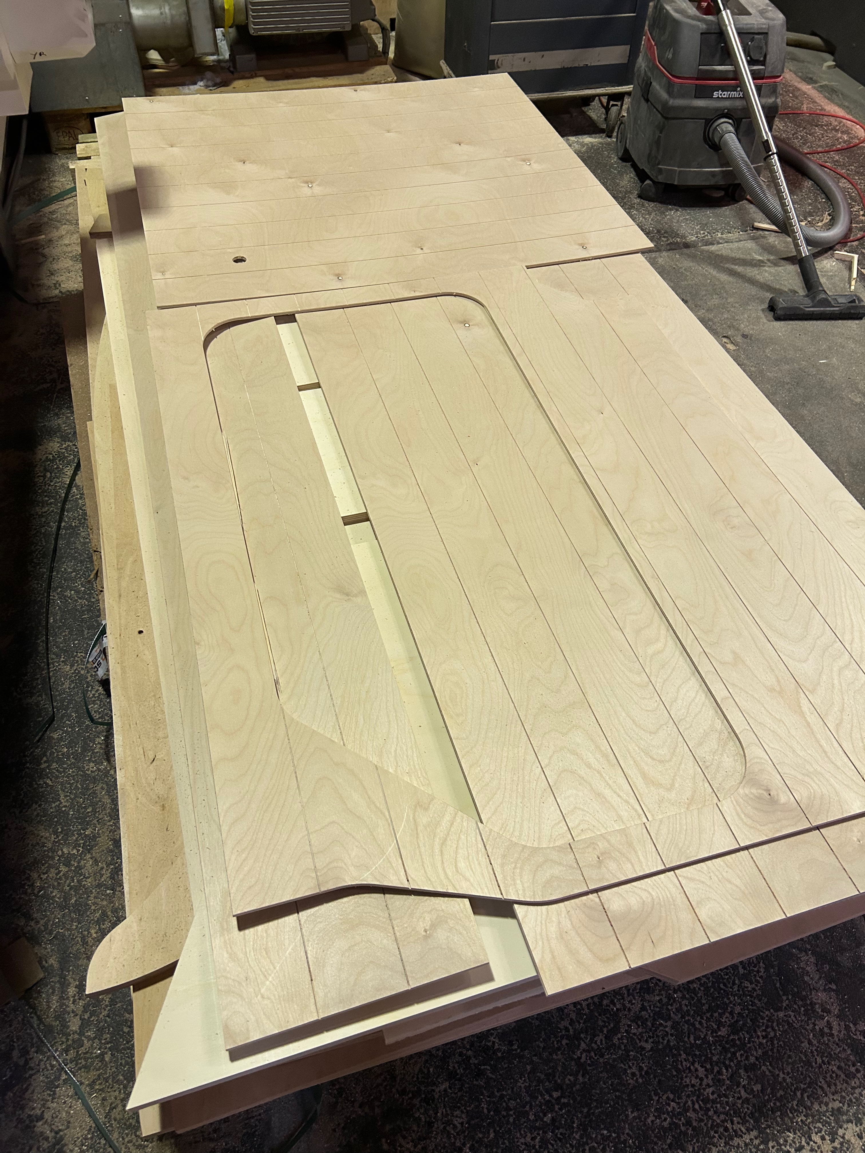 houten camper interieur panelen voor camper betimmering camper interieur op maat van hout gemaakt door cnc frezen utrecht frezen in hout sinds 2016