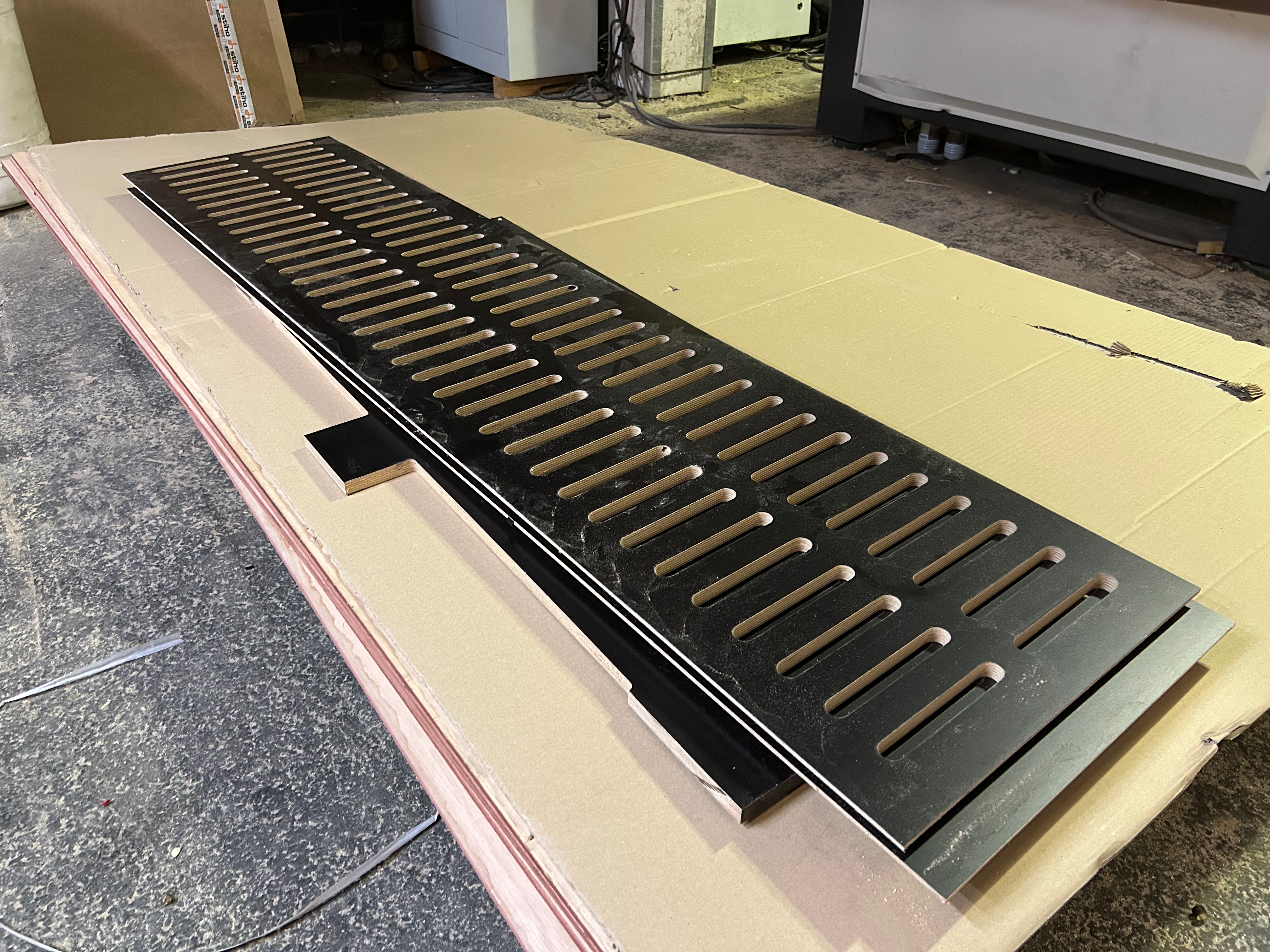 radiator ombouw interieurbouw radiator plaat laten maken onderdelen voor interieur van hout cnc frezen utrecht cnc utrecht cnc houtbewerking