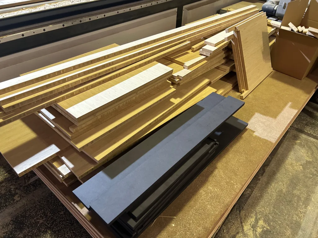bamboe en mdf kast onderdelen op maat gemaakte houten kast onderldelen utrecht cnc houtbewerking