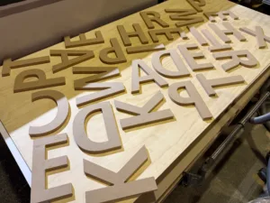 Houten Letters Op Maat In Elke Houtsoort En Font Bestel Snel En Eenvoudig Online Houten Letters In Het Gewenste Lettertype