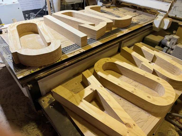 Mega Grote Houten Festival Letters Super Dik En Groot In Eigen Ontwerp Gemaakt Door De Firma Cnc In Utrecht